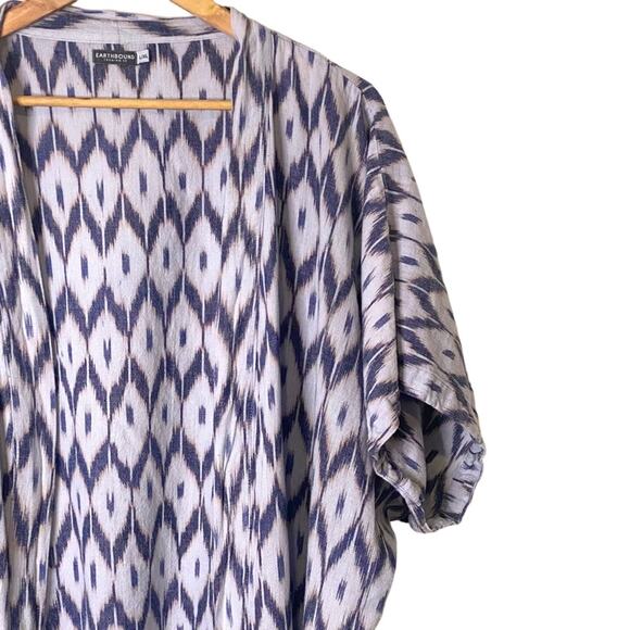 Earthbound Trading Co L/XL Fringe Short Sleeve Open Front Ikat Cardigan - Picture 2 of 8